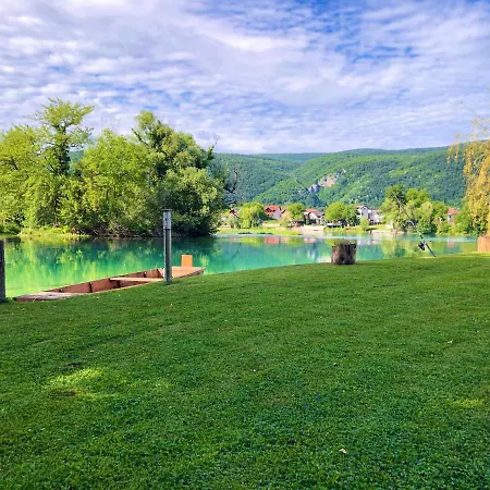 Apartman Deluxe Una Holiday Apartment *